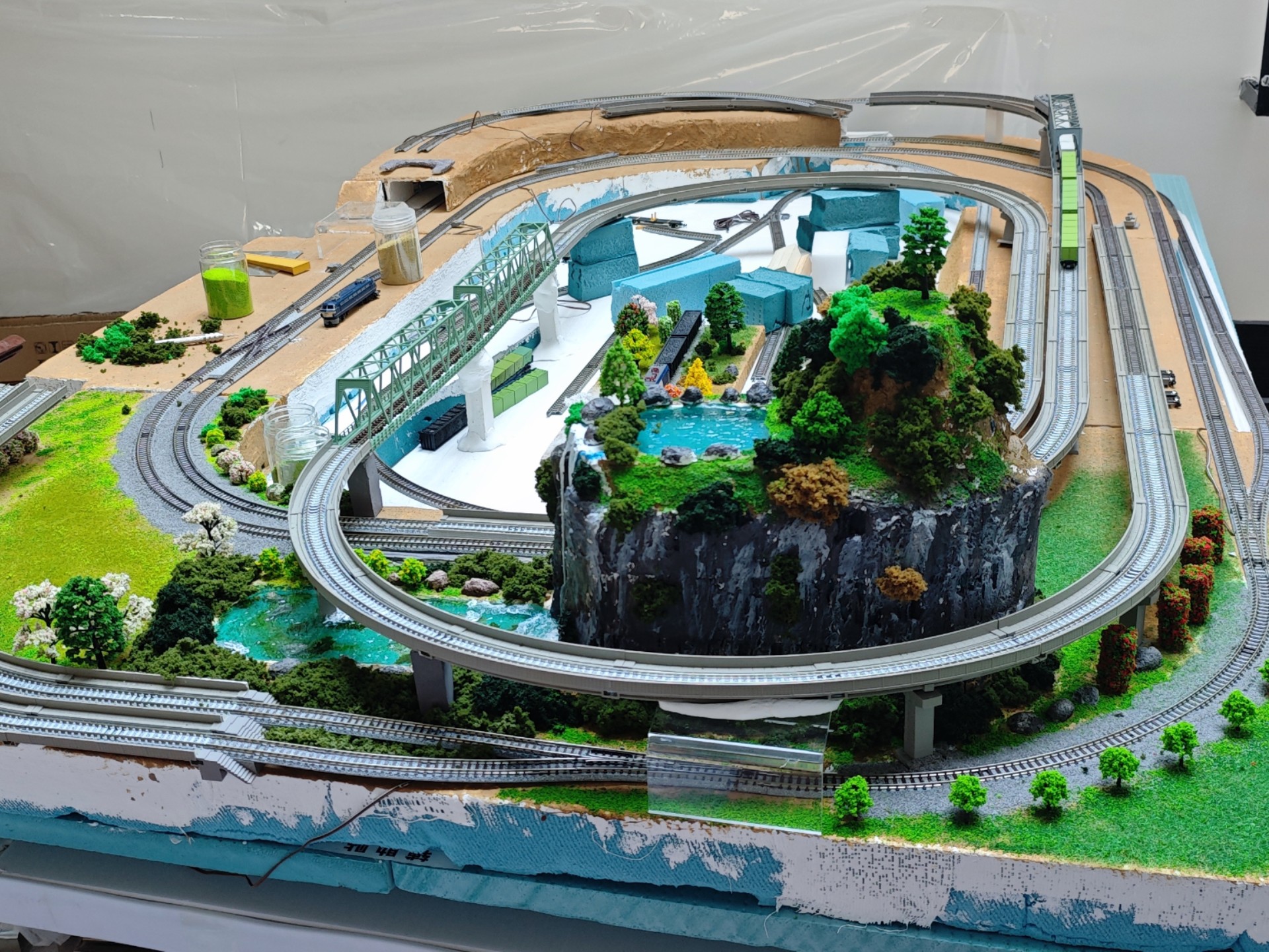 完成了一部分,先看看效果