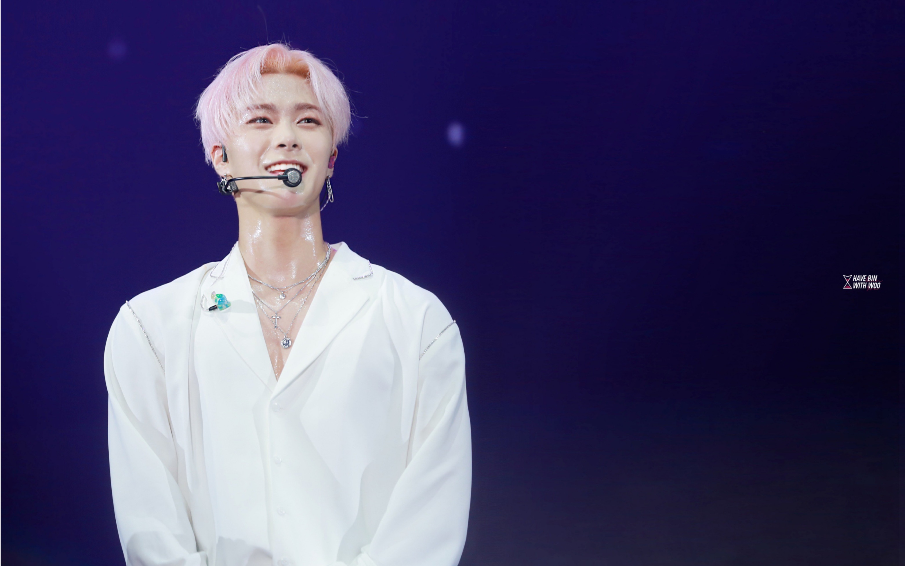 astro文彬饭拍butterfly现场合集