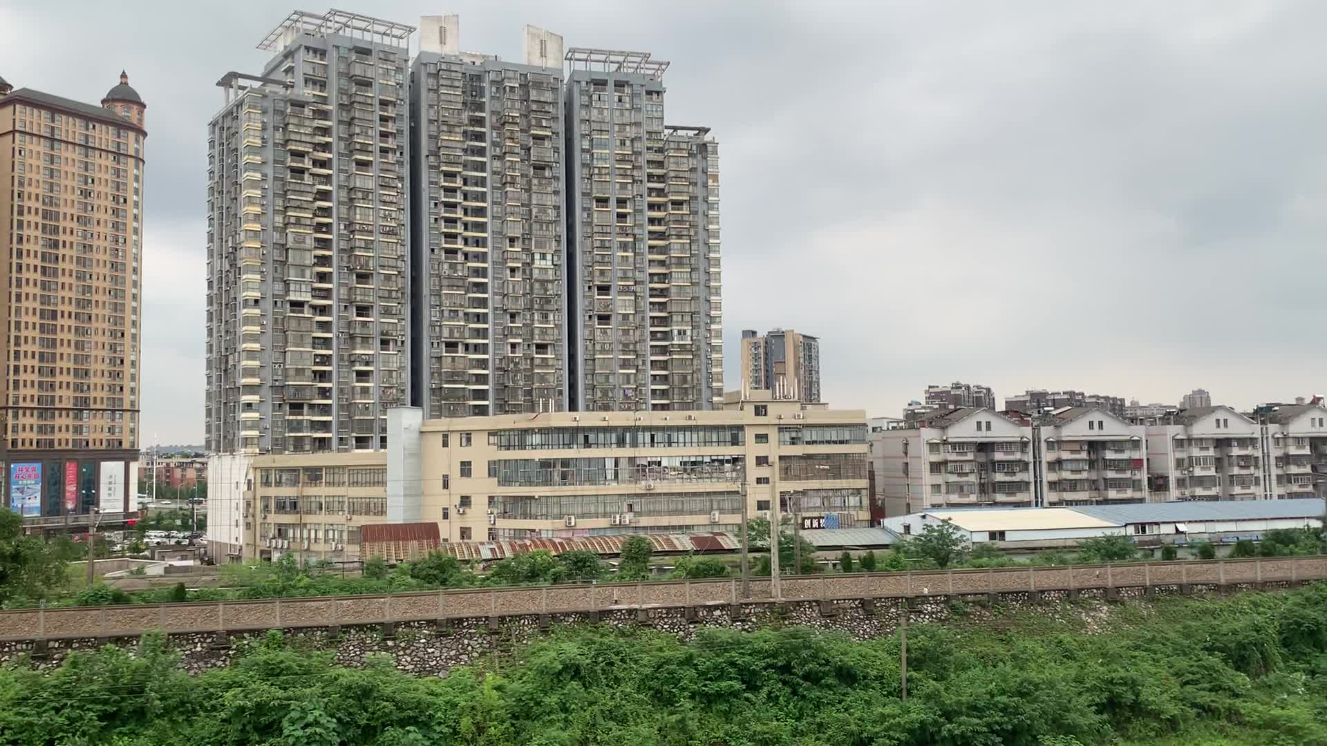 长株潭城铁板塘站往湘潭站区间内