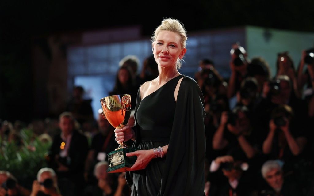 [图]Cate Blanchett - 威尼斯电影节沃尔皮杯最佳女演员「塔尔」英字