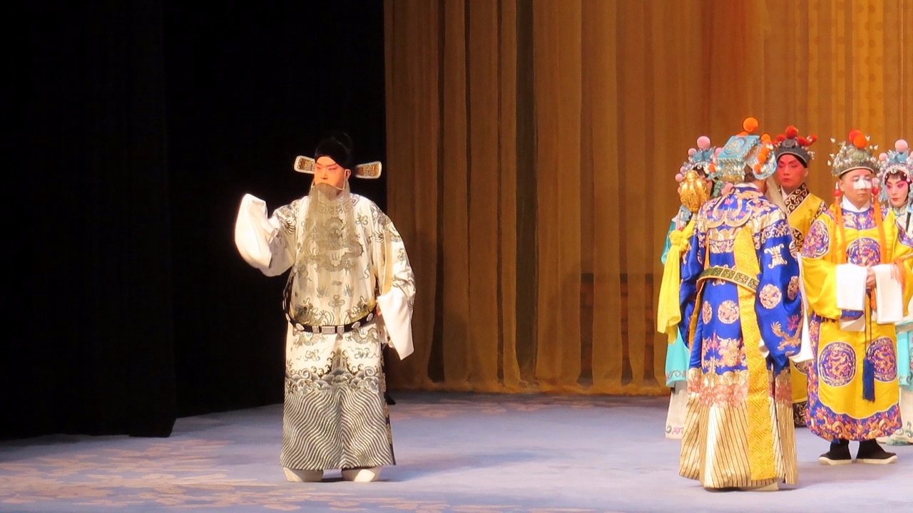 张建峰碰头好 观众:"卖点力气" 王越《大保国》"徐延昭出朝房气冲牛斗