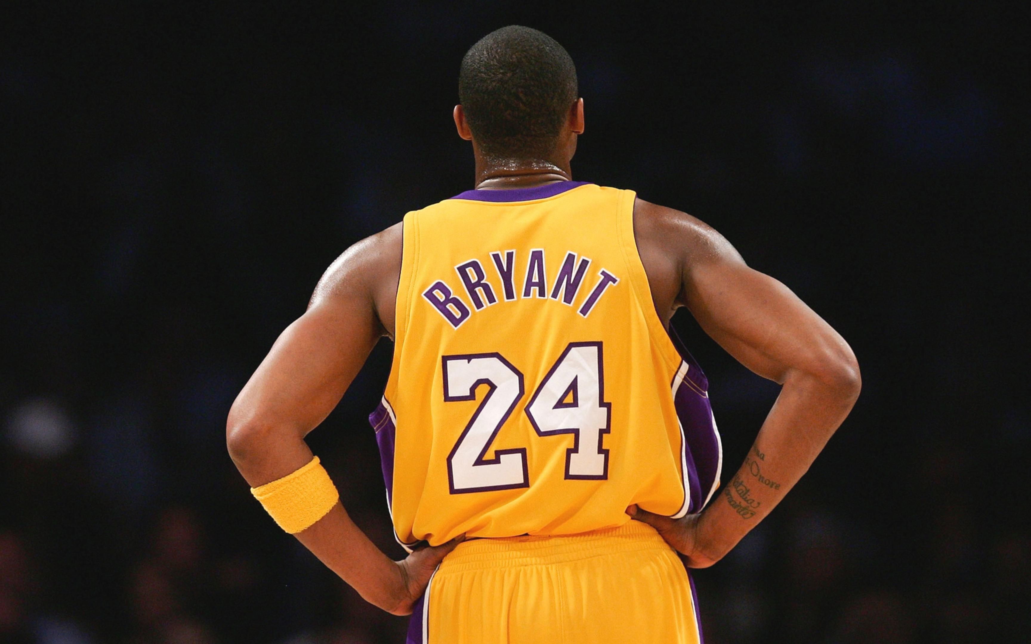 活动  【游戏混剪】科比:打猛龙有劲儿!