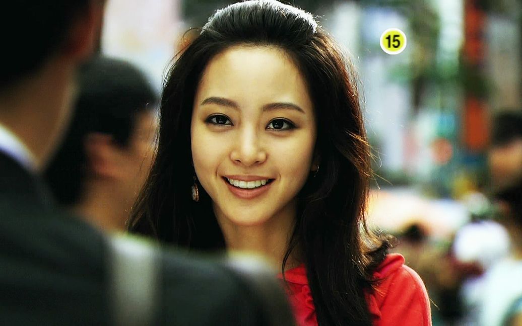 「混剪」韩国电影《老千2》精彩片段,女主不光漂亮出老千也一绝