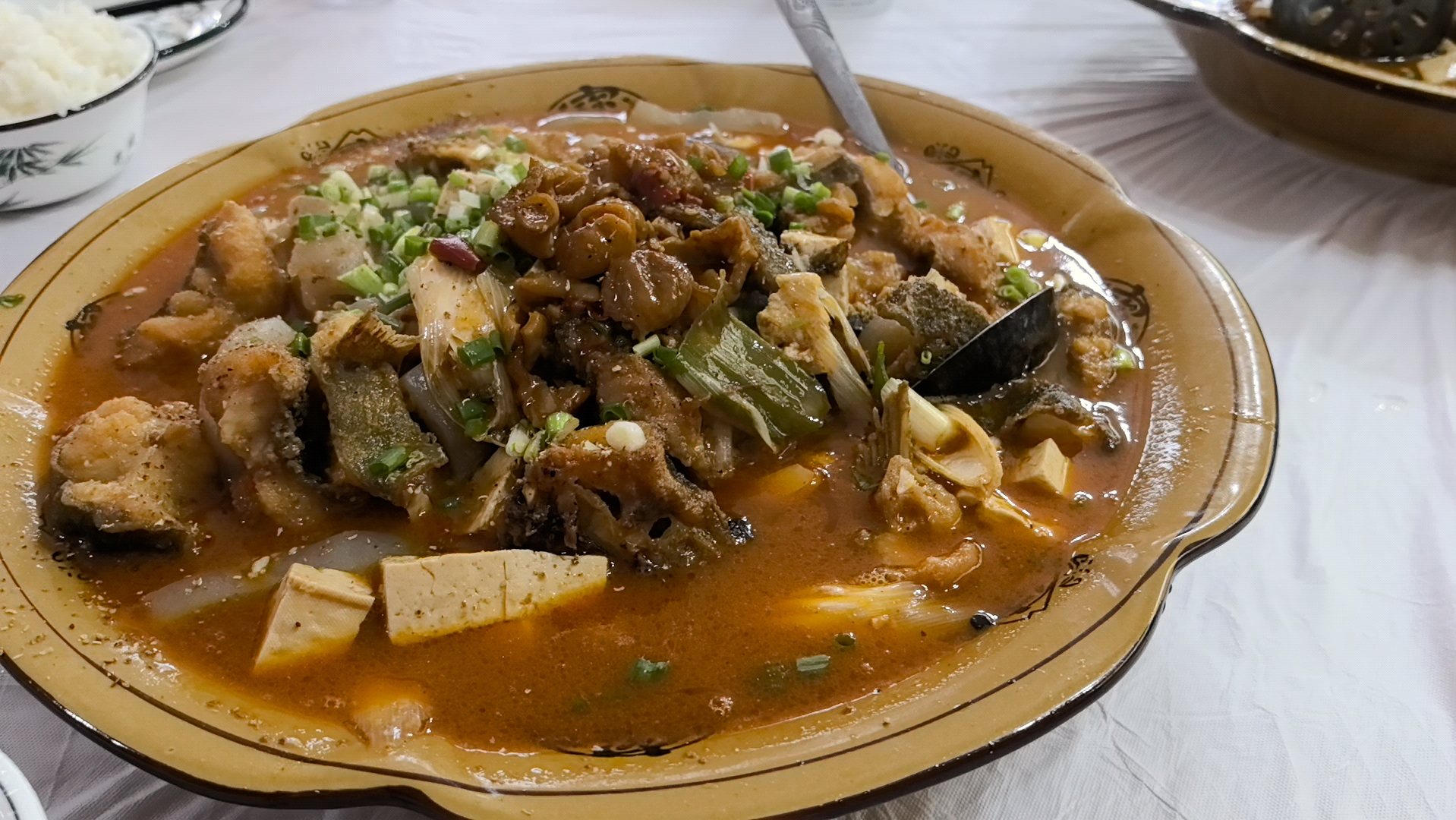 来武隆吃一下江水鱼🐟