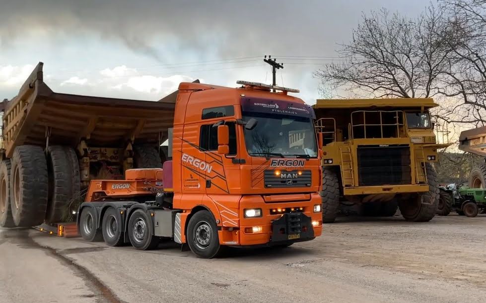 卡特彼勒777c矿用卡车运送全程记录_哔哩哔哩_bilibili