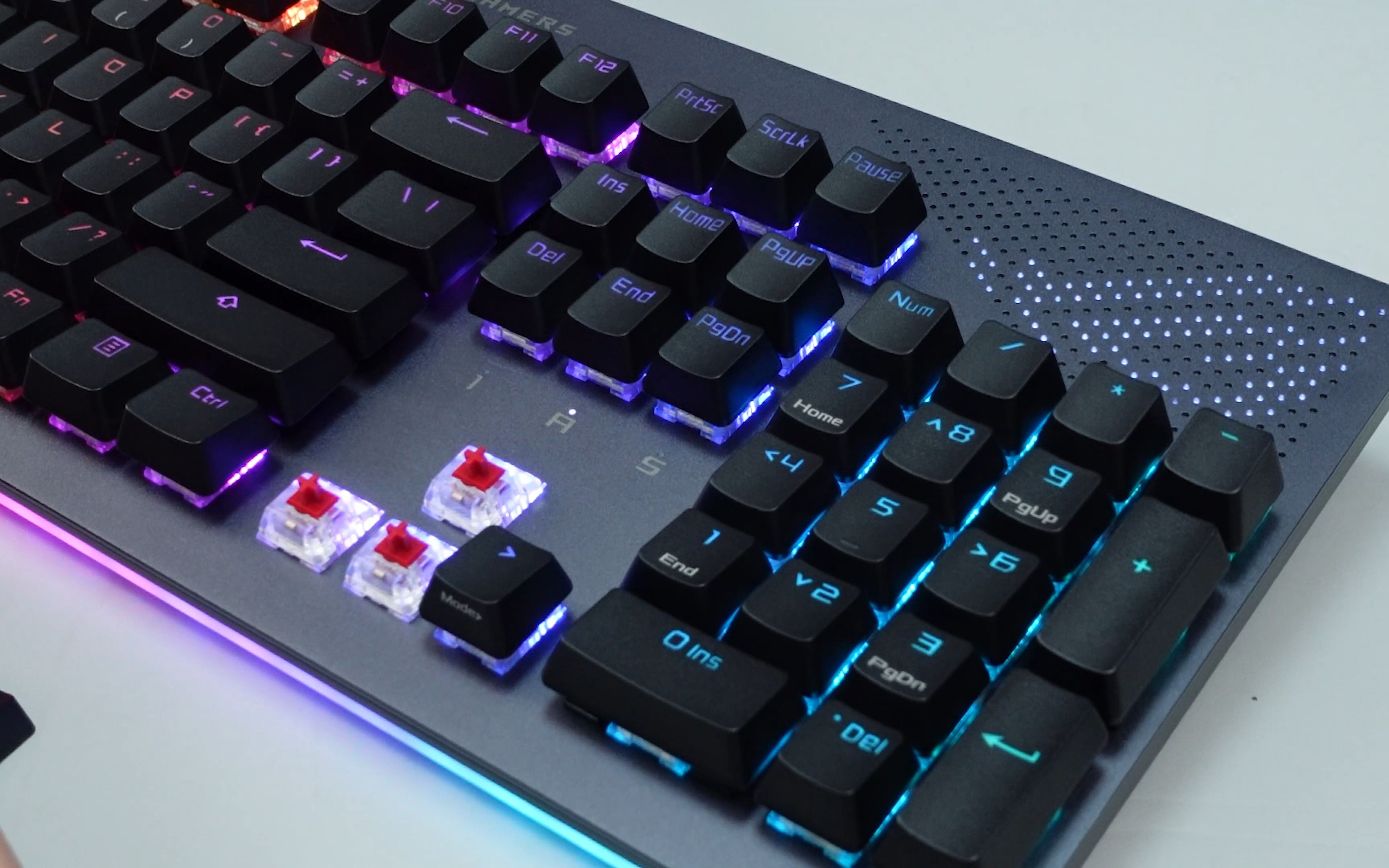 华硕rog 耀光2 幻 机械键盘开箱 | 游戏机械键盘_哔哩哔哩_bilibili