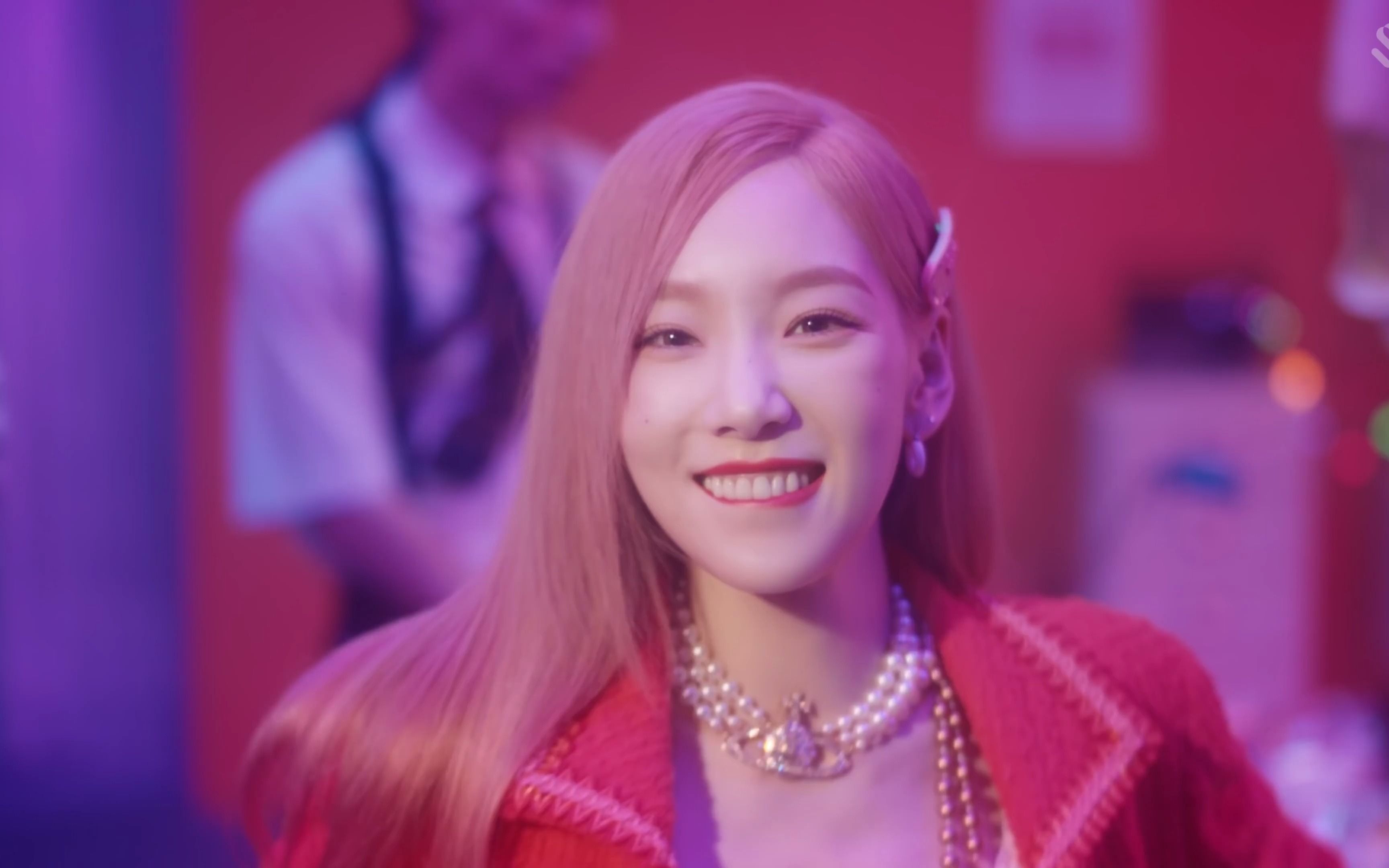 《weekend》-泰妍