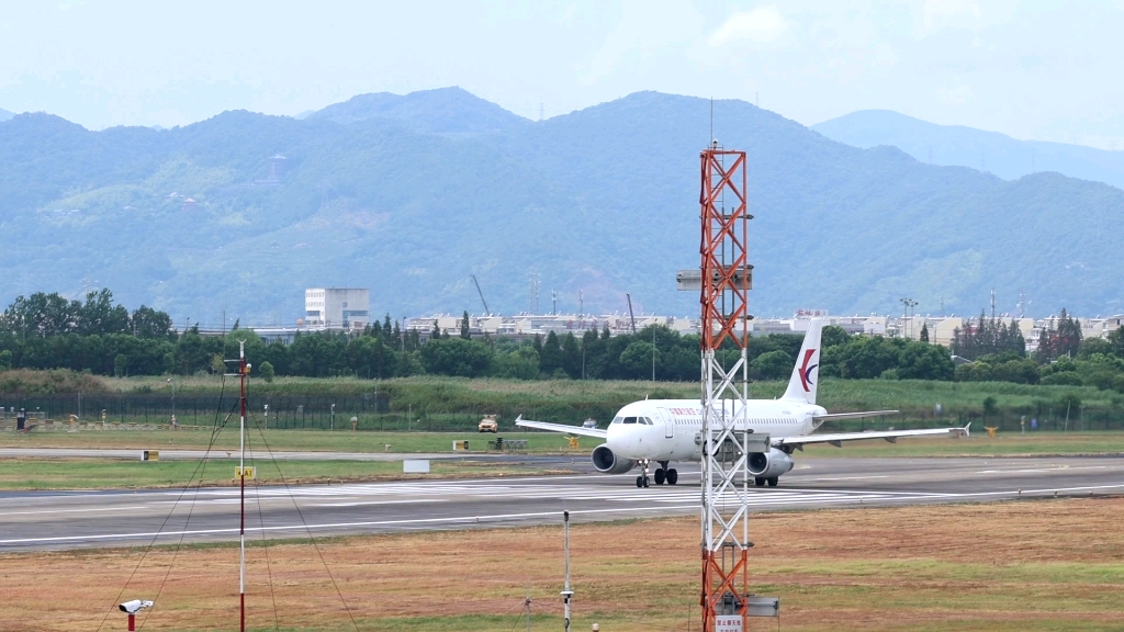 东航空客a320起飞