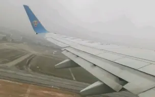 Скачать видео: 南航737—700暴力爬升