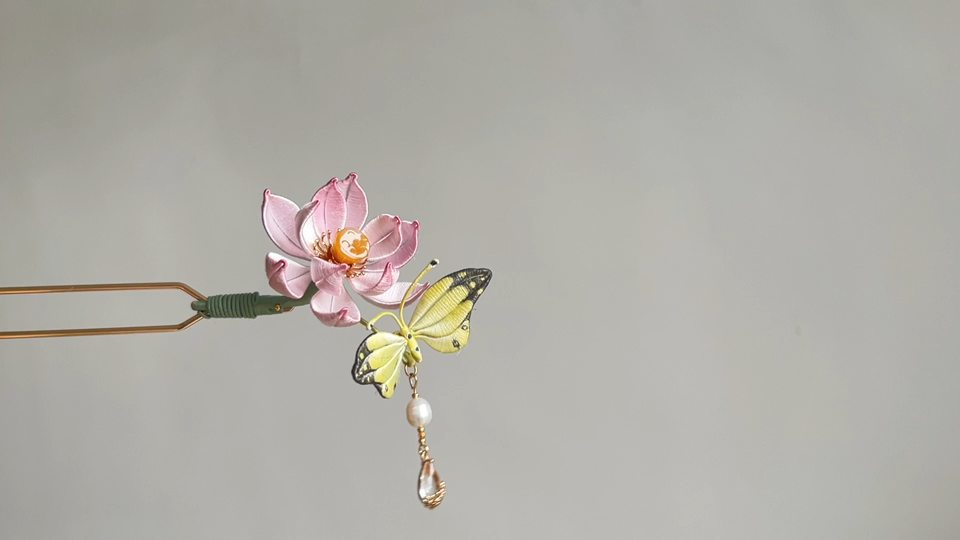 夏天快到了当然少不了一只荷花簪