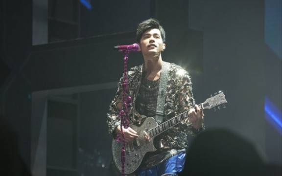 【超屌】你从未看过的视角 人声最清晰的517一路向北 周杰伦魔天伦演唱会上海站_哔哩哔哩_bilibili