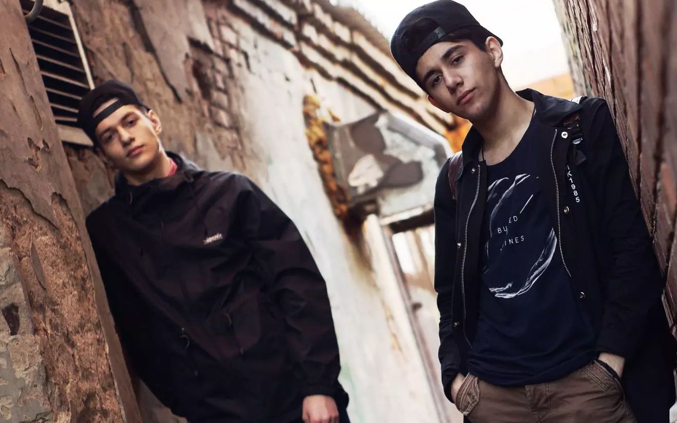 【治愈你灵魂的声音】【中俄字幕】rauf faik-Детство(童年)