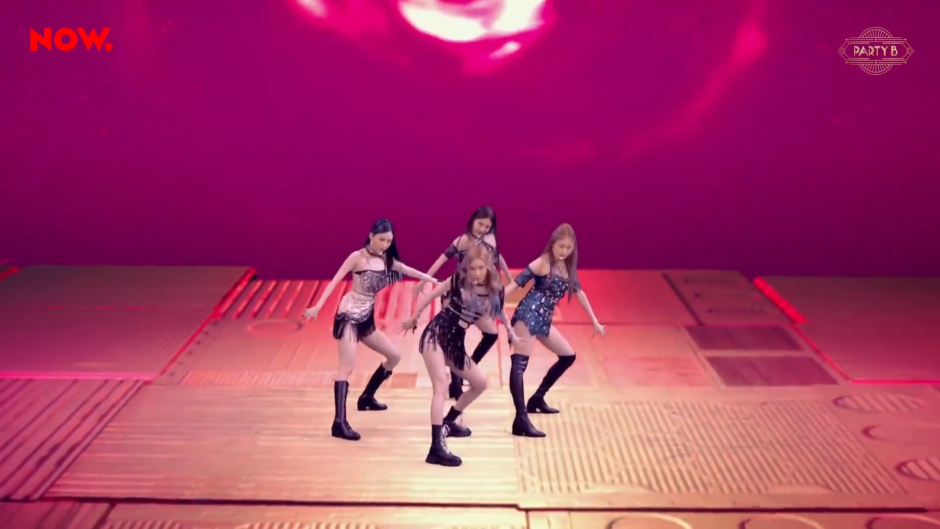 中字aespa出道曲blackmambaxrlive舞台视频