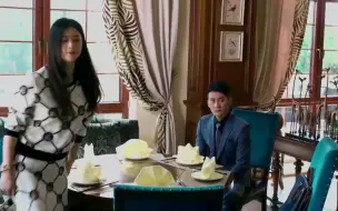 Download Video: 【欢乐颂】奇点是什么阶级啊，上市公司老总都要迎接他，私人山庄太豪华