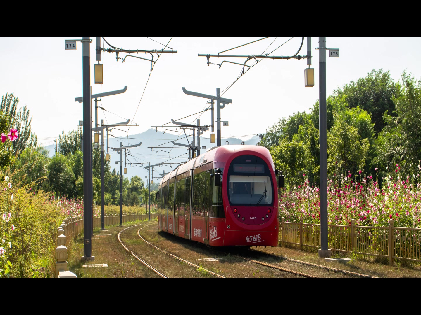 北京西郊线巴沟站有轨电车拍摄,修片剪辑不易,觉得可以的