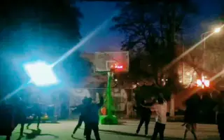 【短视频】物竞天择，适者生存，没办法打篮球，干脆就加入吧（苦笑）