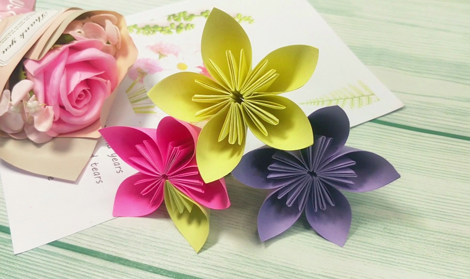 【折纸】教你折漂亮的立体樱花,用便利贴也能折?