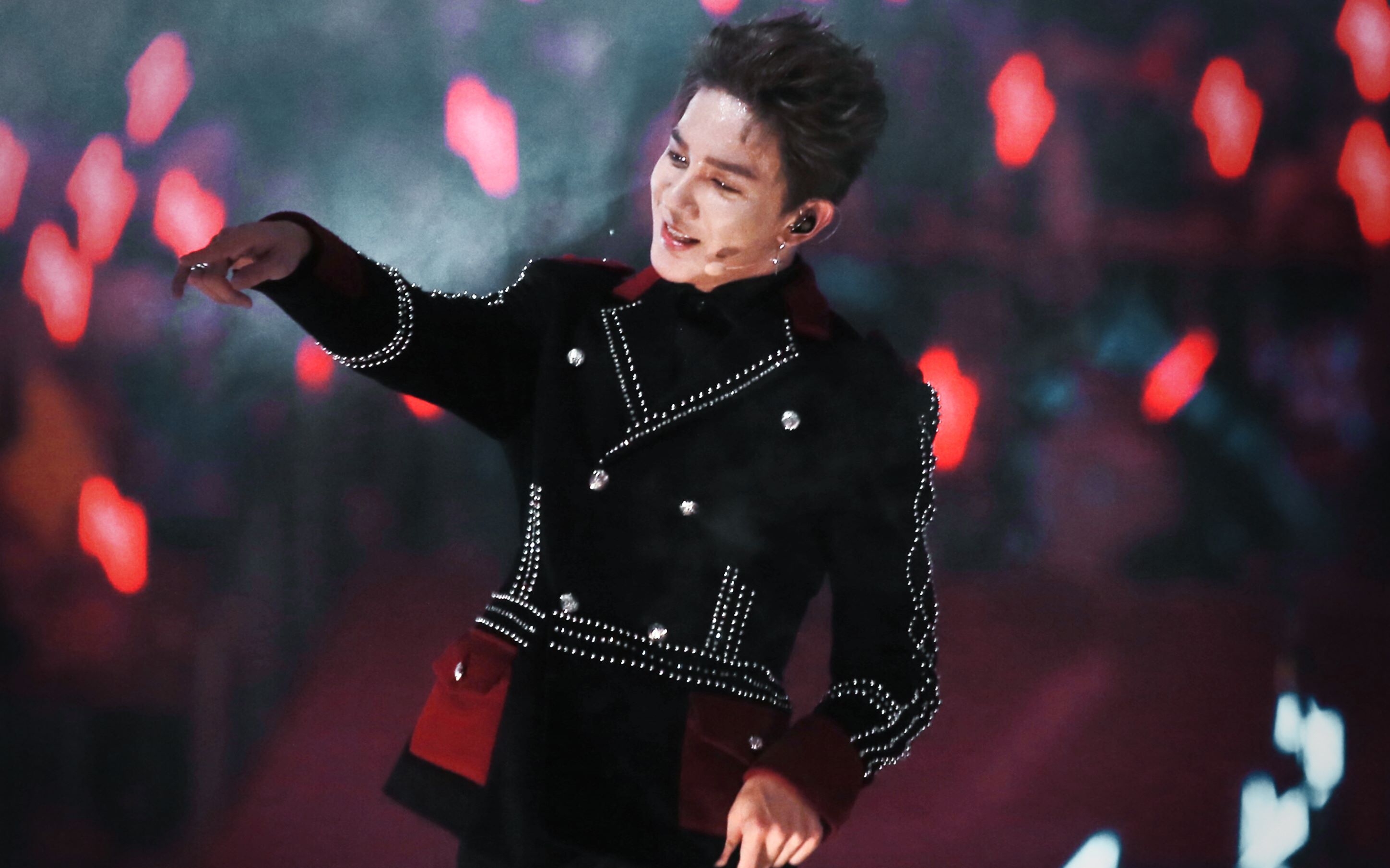 [夏之光]r1se业务能力随时在线的舞担巡回演唱会广州场超绝无敌霹雳