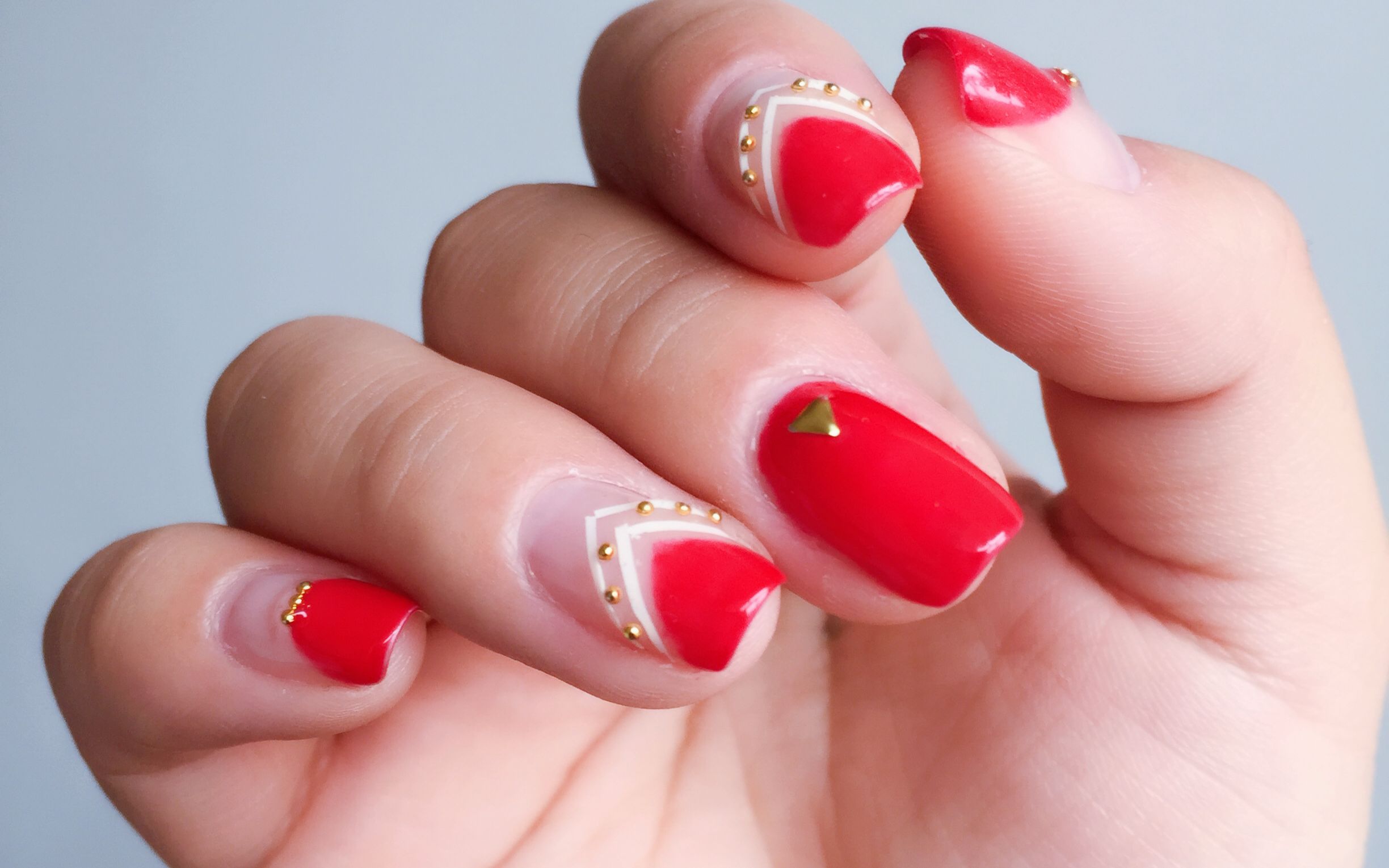 【呜呜】简约个性红色美甲_哔哩哔哩 (゜-゜)つロ 干杯~-bilibili