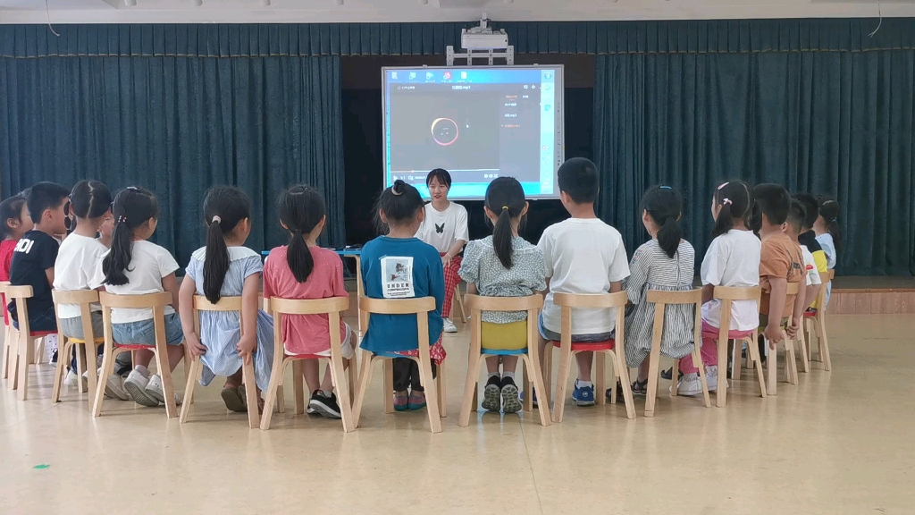 [图]【幼儿园公开课】大班音乐活动：放风筝。第一次上呀，up主好紧张～