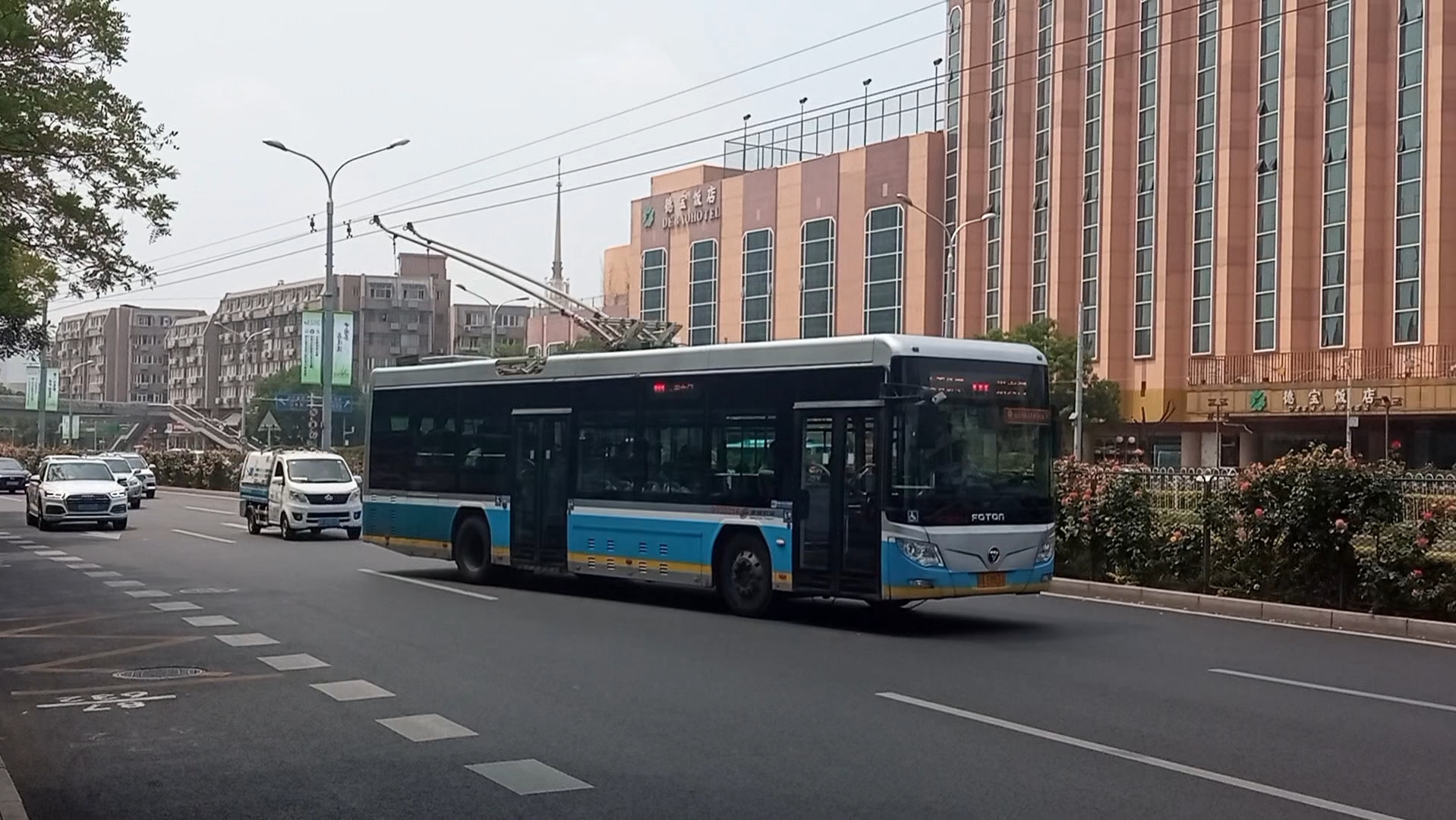 北京公交111路出站西直门外