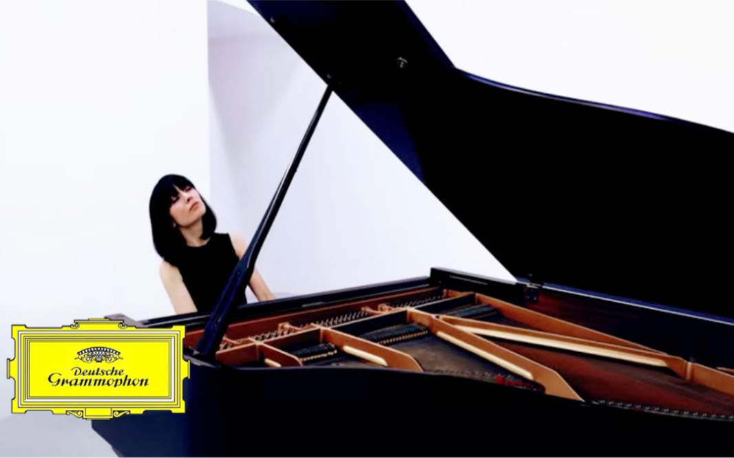 [图]Alice Sara Ott & 钢琴 - 肖邦-b小调前奏曲 Chopin: Prélude No. 6 in B minor 'Lento assai'