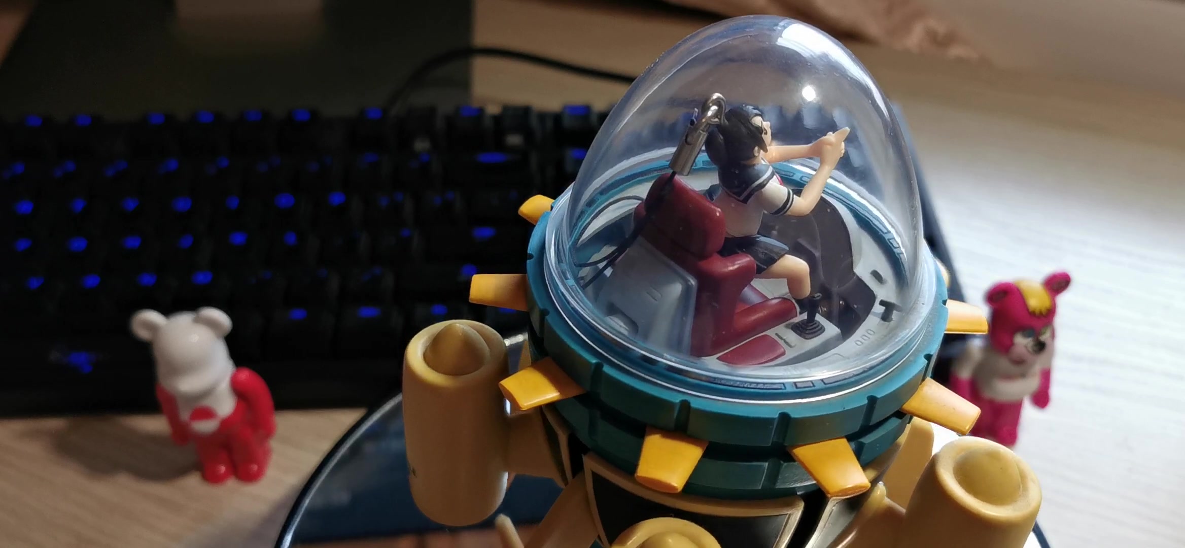 日本手办玩具测评第九期特兰克斯的未来飞船载上熊猫之穴的千年杀少女