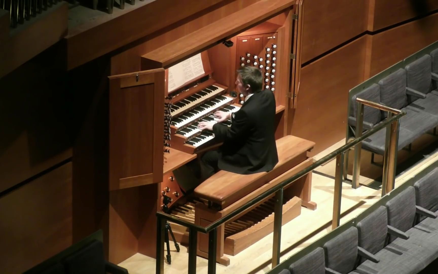 管风琴 亨德尔 哈利路亚 & 巴赫 f大调托卡塔丨jonathan scott