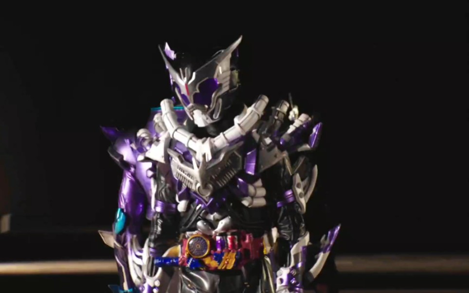 「假面骑士build」:"我可不是在救你,只是为了保护迷失能量瓶罢了.