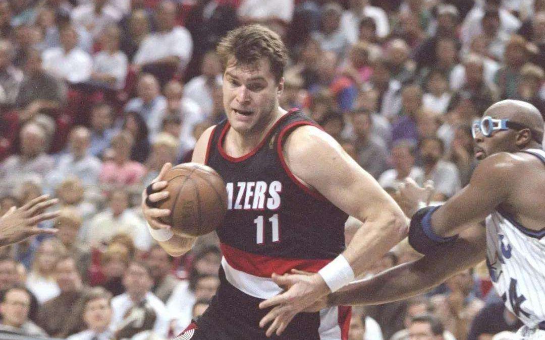 【萨博尼斯】nba2kol2老萨博尼斯梦幻脚步_哔哩哔哩 (゜-゜)つロ 干杯