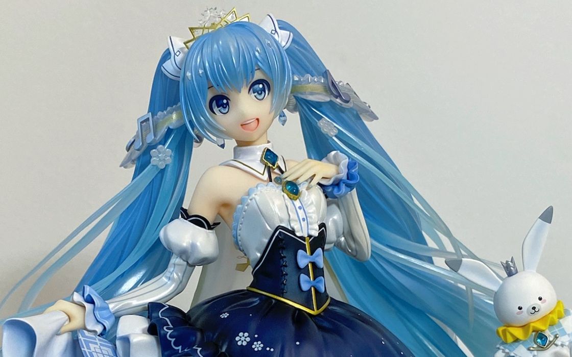 【手办开箱】gsc绝美雪初音snow princes 2019ver._哔哩哔哩_bilibili