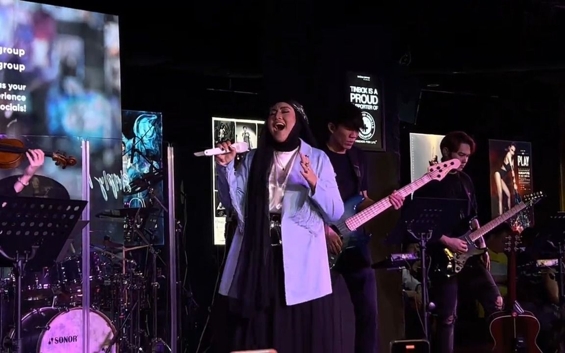 [图]茜拉Shila Amzah 《想你的夜》 Live by Tinbox