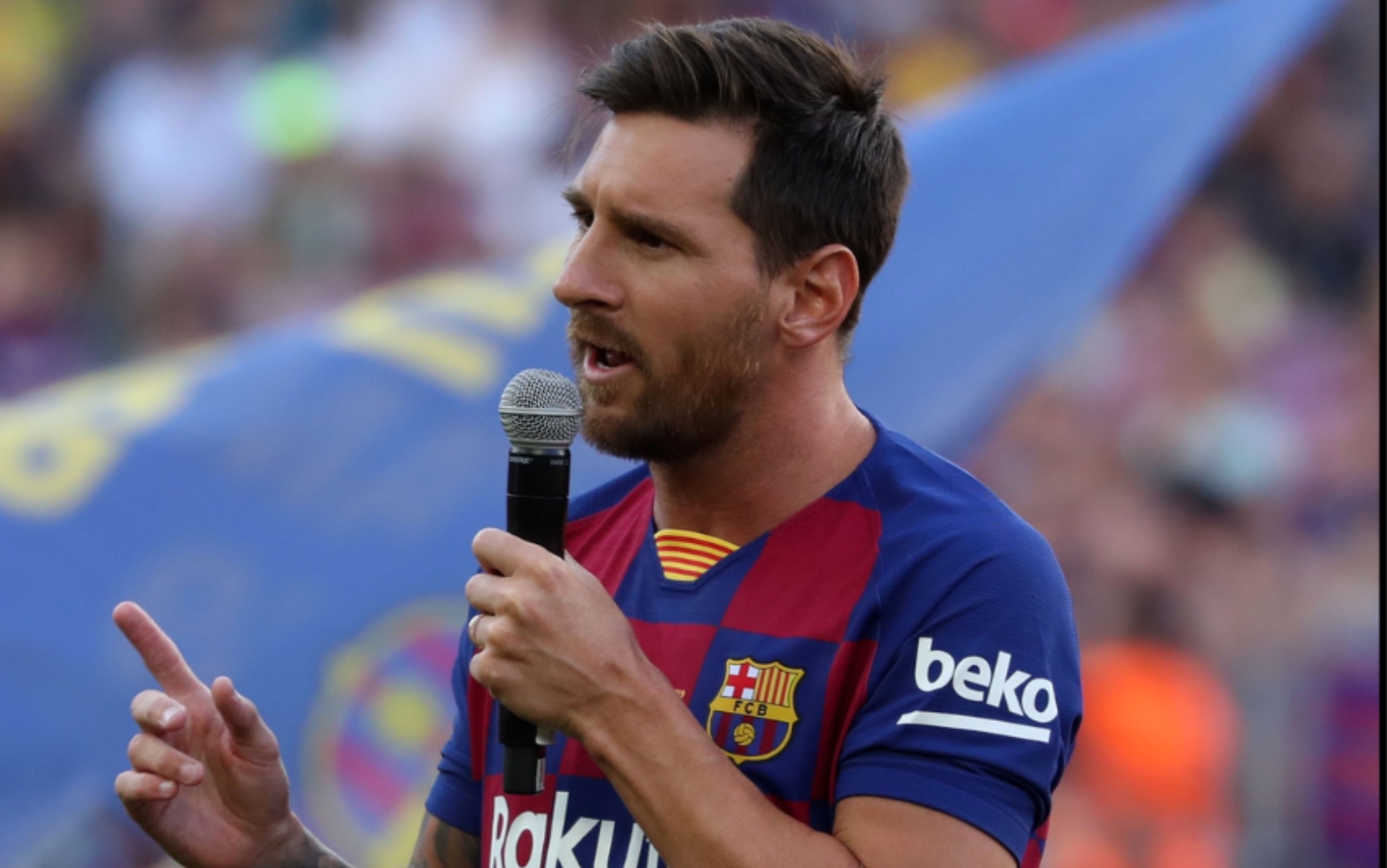 梅西离开巴萨前最后一次在诺坎普演讲