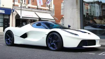 Download Video: 独家定制法拉利（Ferrari）LaFerrari 蓝碳 1of 1 Tailor made  启动声浪 排气声浪