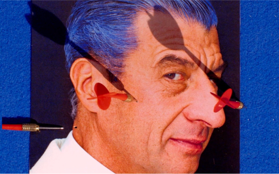 艺术家莫瑞吉奥·卡特兰,竟把自己挂起来了?_哔哩哔哩_bilibili