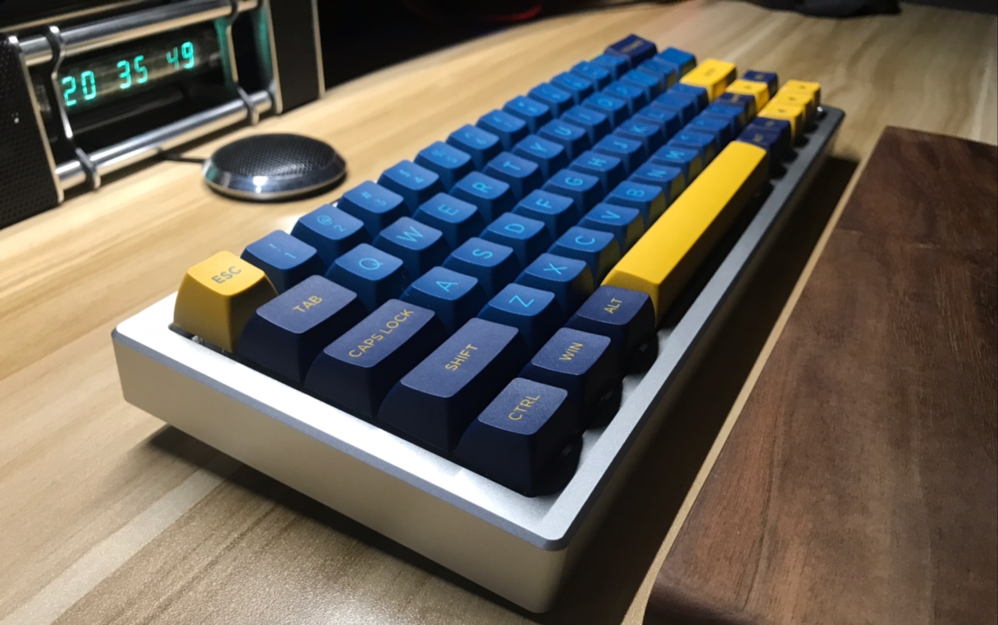 【hj花家】客制化机械键盘组装 特调 osa高键帽铝壳cherry樱桃银轴64