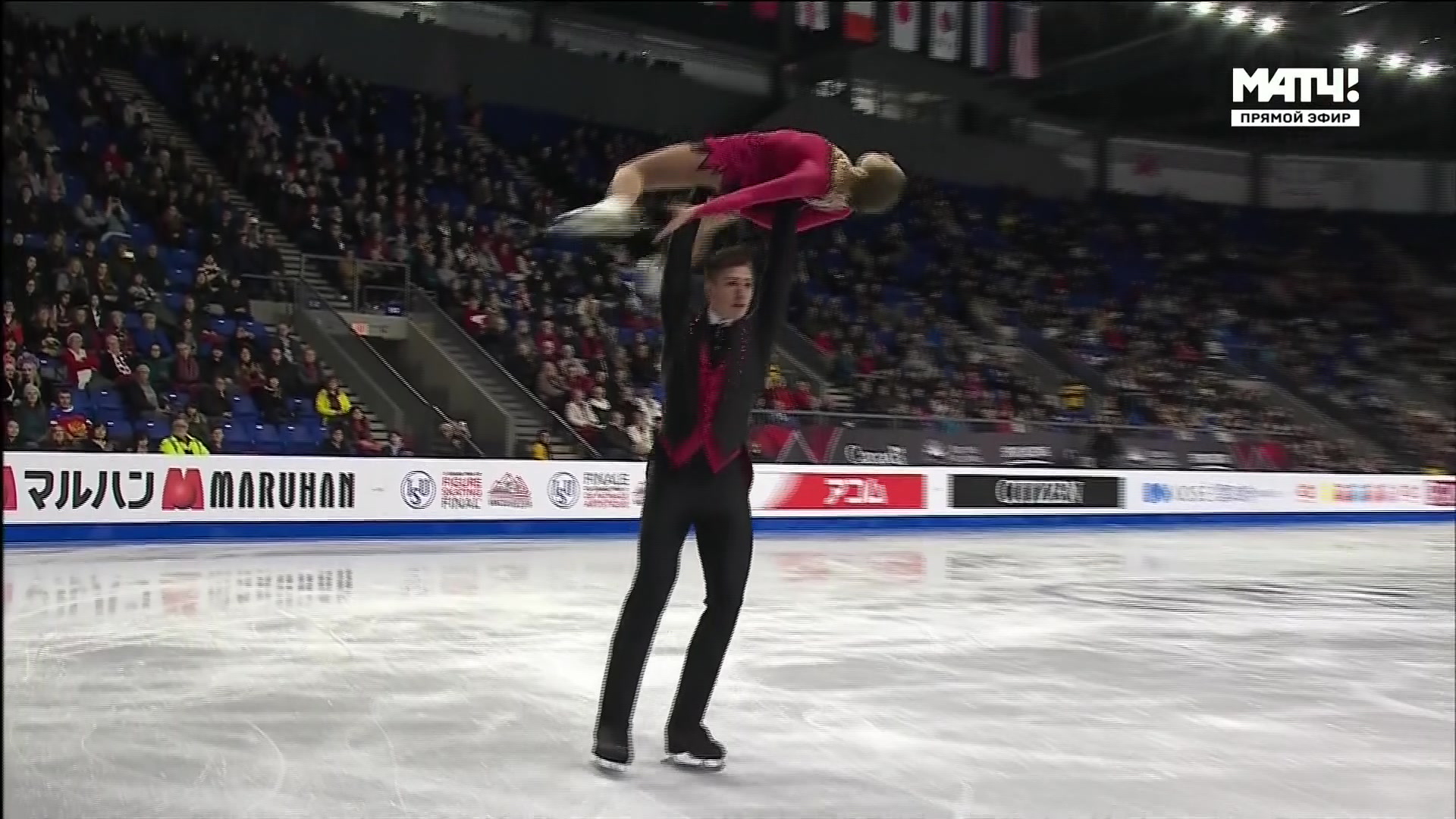 [图]2018 Grand Prix of Figure Skating Final. Награждение. Юниоры_Пары и Женщины + Же