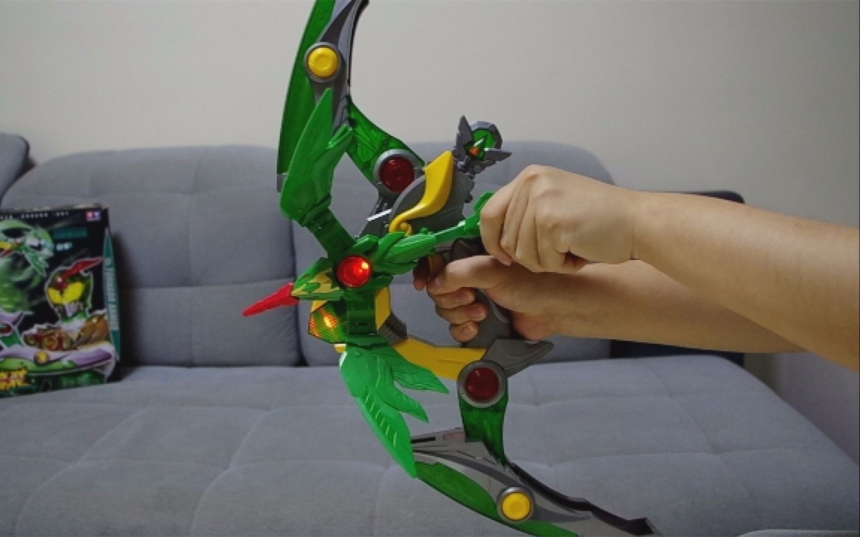 奥迪双钻铠甲勇士拿瓦狂鸢烈弓豪华套装焰飓腰带真人演示雅塔莱斯