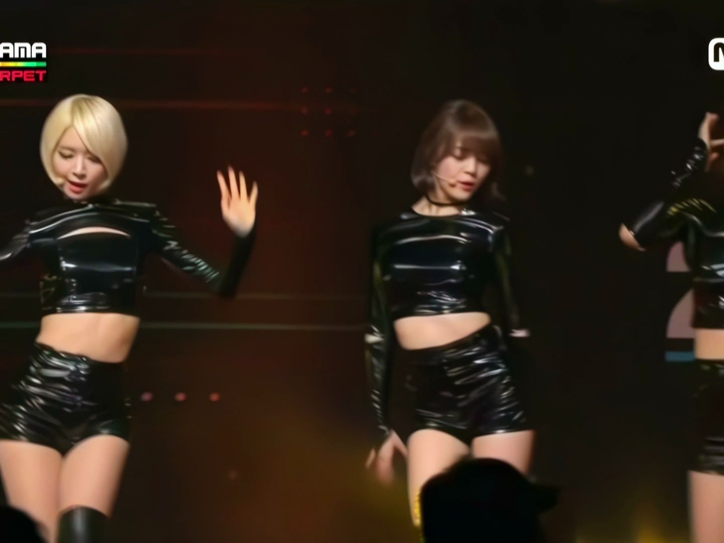 [图]141203 AOA - Miniskirt + Like A Cat