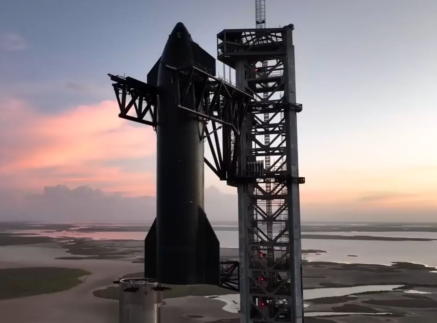 spacex星際飛船測試飛行:重型助推器與raptor發動機的完美結合