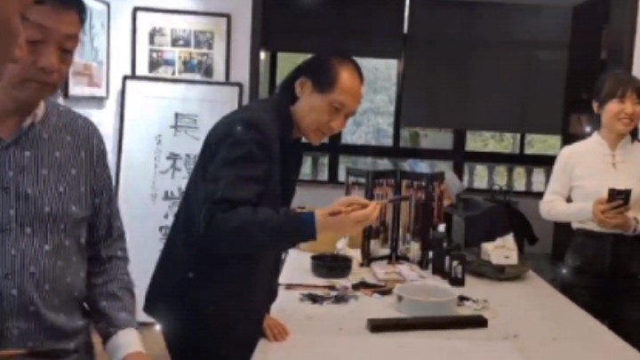 新华社#光明网#人民网#中华英才网#解放军报#国防网#吴向明书法艺术