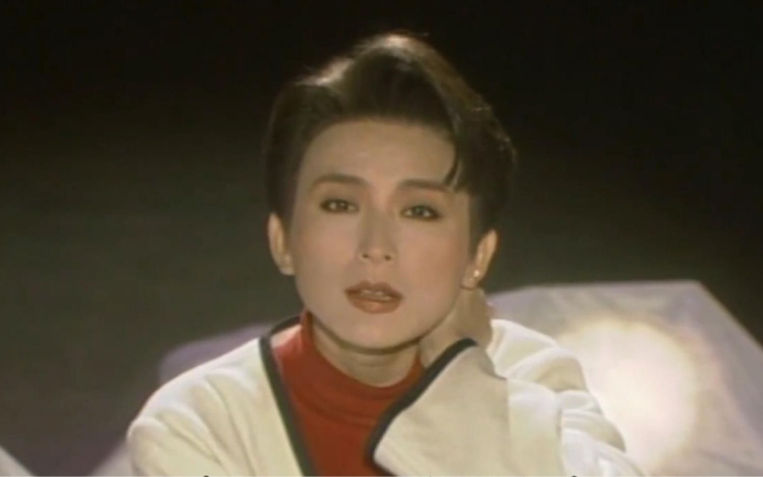 华语天后陈淑桦经典老歌《梦醒时分》,旋律优美歌词感人,百听不厌