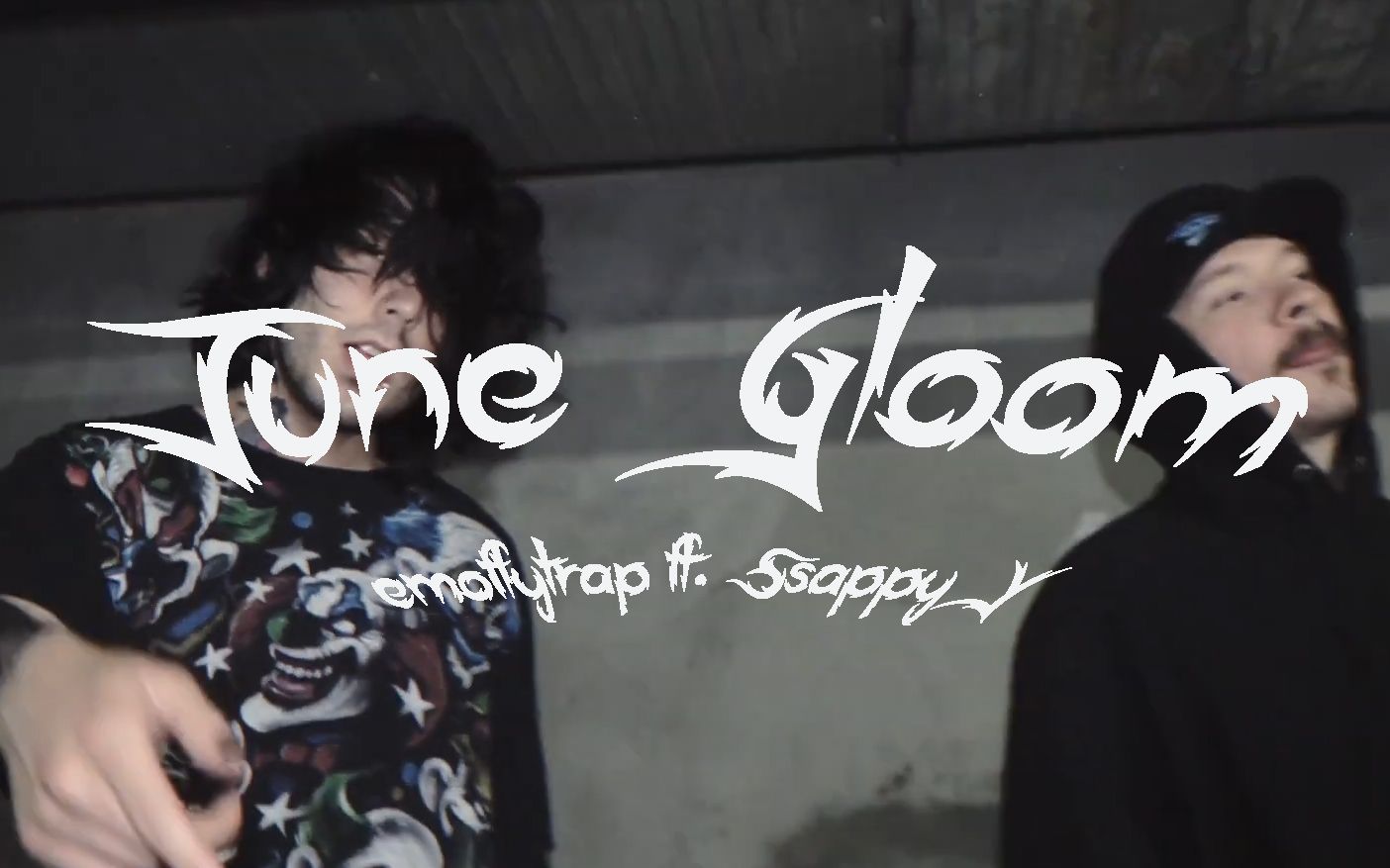 【中字MV】＂迷茫的未来如同灰色天空压在我头顶＂𐟌簟˜emoflytrap ft.SsappyY  ＂june gloom＂☔️[prod.pekarot]哔哩哔哩bilibili