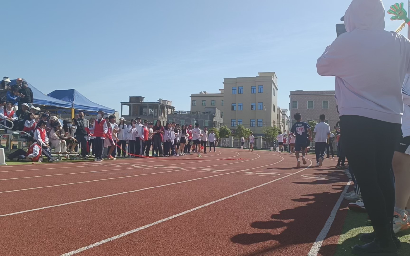 [图]砺青第19届校运会男子组&女子组4×100接力赛决赛