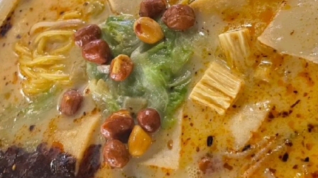 中华女子学院北校区食堂7215