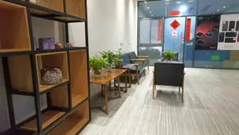3号线爱联站500米带停车场公寓直租。
