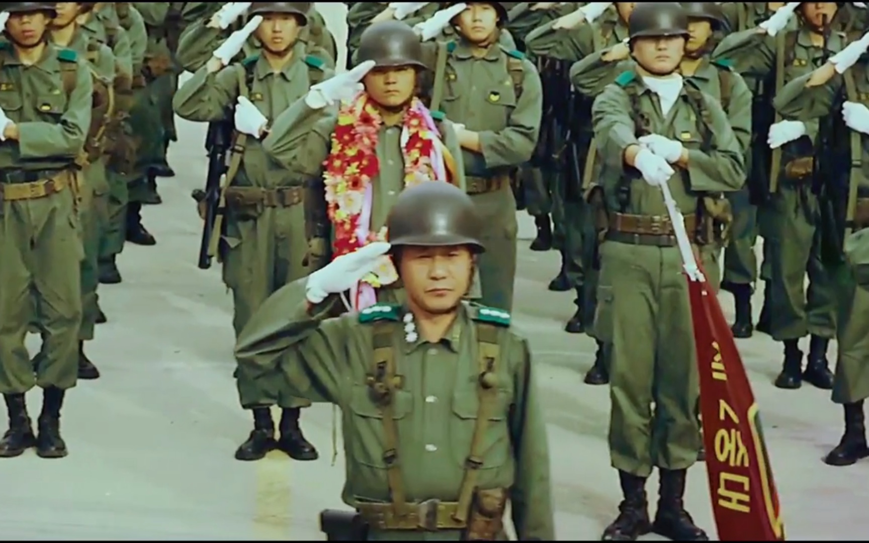 韩军出征越南被越军打得满地找牙郎在远方