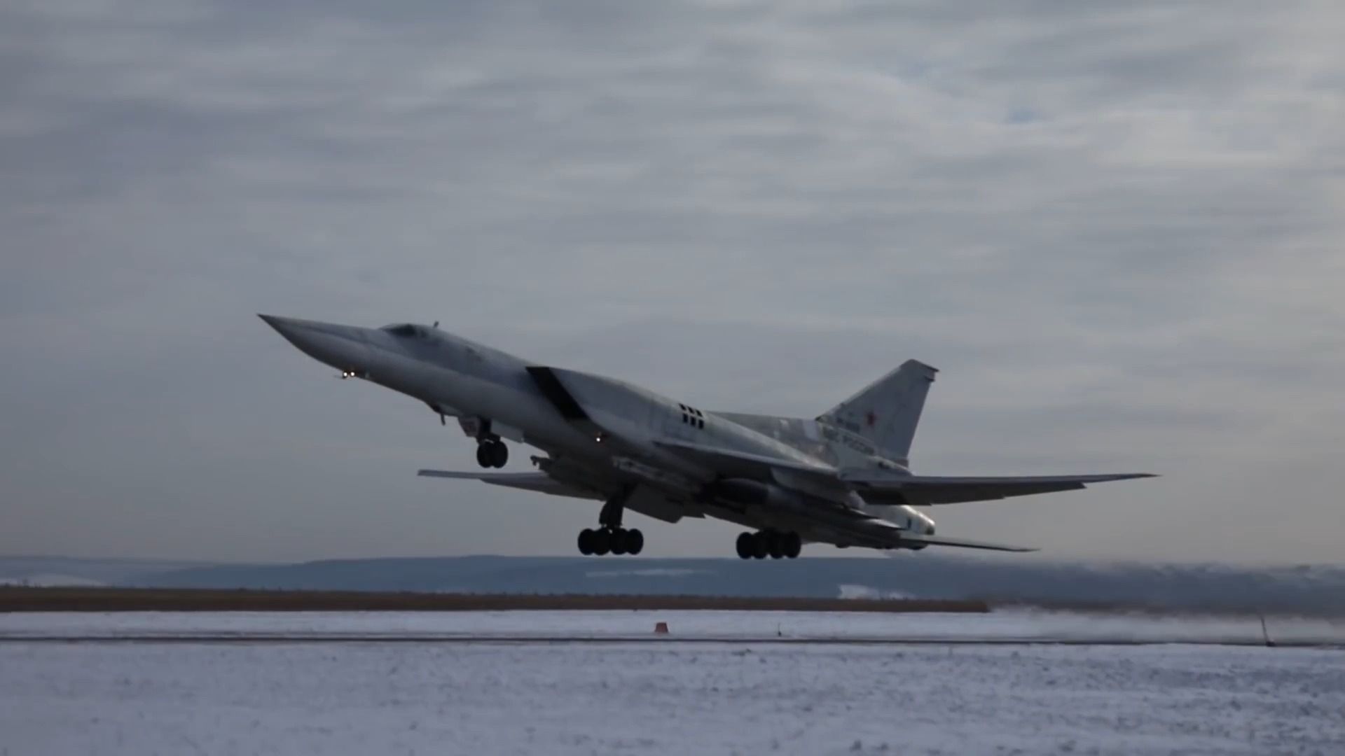 俄罗斯空天军图-22m3轰炸机转场