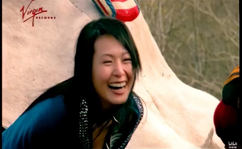 刘若英&黄立行 -《分开旅行》mv