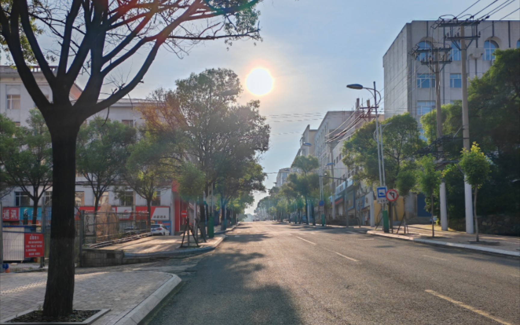 "从繁华到静谧:绥芬河的多样面貌"